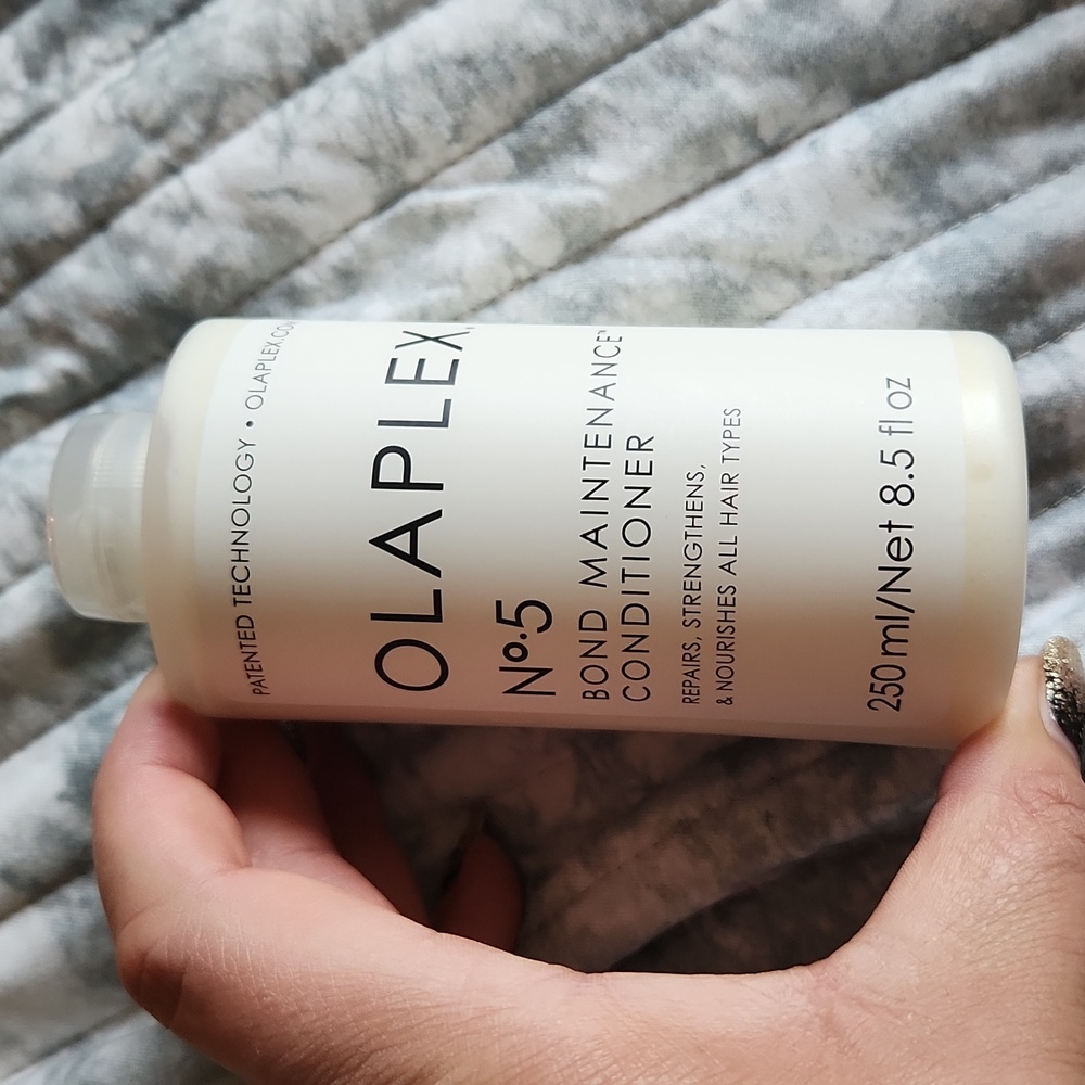 Olaplex No. 5 Bond Maintenance Conditioner - New and Sealed